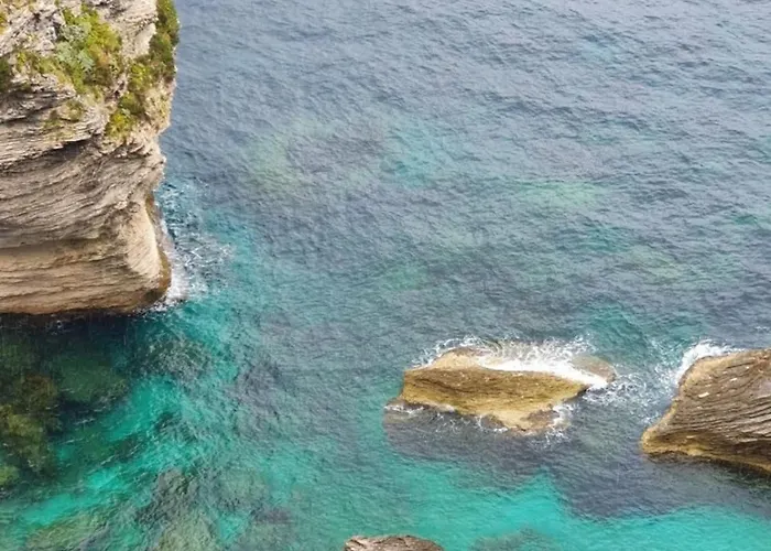 Apartamento For 4 Ou 6 People In The Heart Of Porto-vecchio *