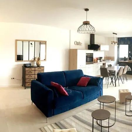 Apartamento For 4 Ou 6 People In The Heart Of Porto-vecchio *