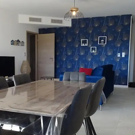 For 46 People In The Heart Of Porto-vecchio *