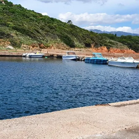 For 4 Ou 6 People In The Heart Of Porto-vecchio *