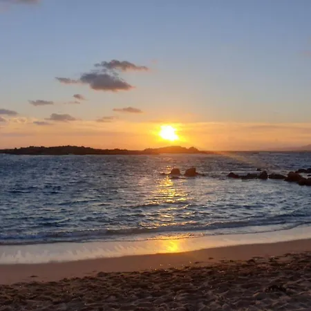 For 4 Ou 6 People In The Heart Of Porto-vecchio Porto Vecchio