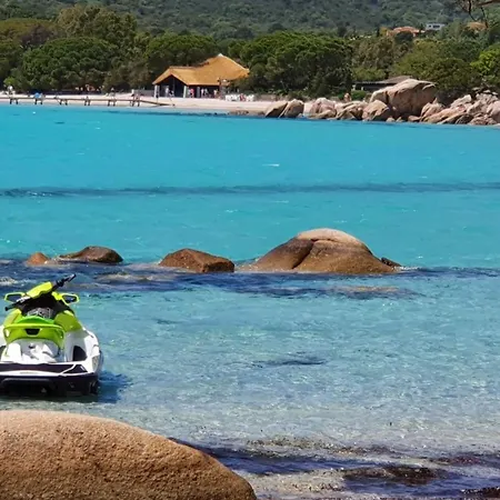 For 4 Ou 6 People In The Heart Of Porto-vecchio