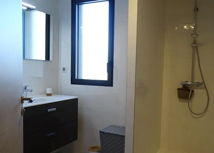 Apartment For 4 Ou 6 People In The Heart Of Porto-vecchio
